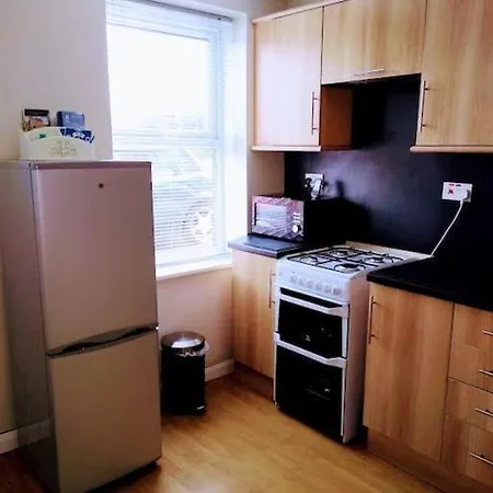 2 Bed Pet-free Cottage, Private Garden & Fell View *