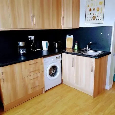 2 Bed Pet-free Cottage, Private Garden & Fell View * Arlecdon